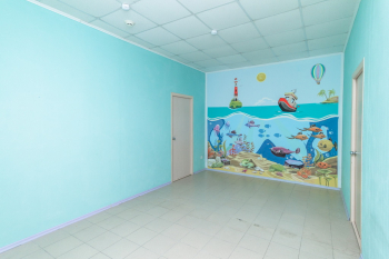 Под детский сад, офис, 165 м²